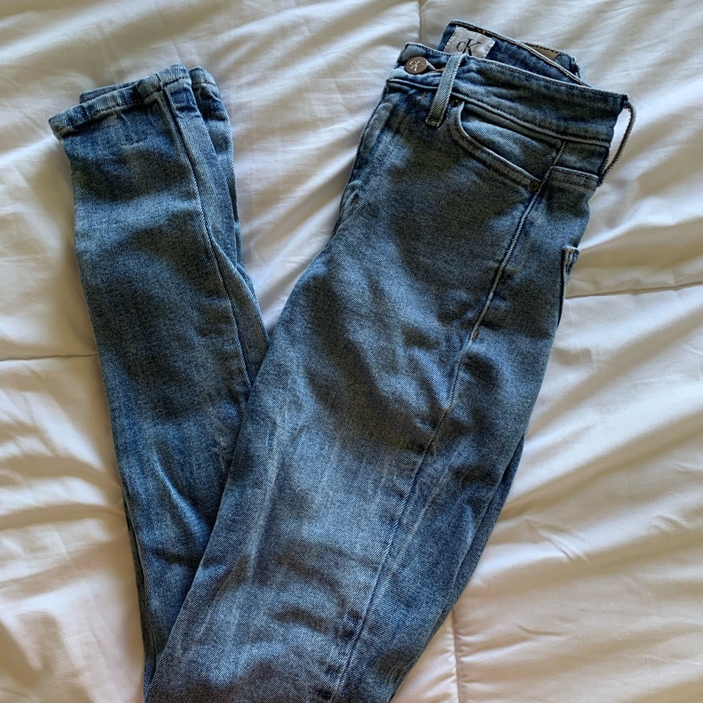 High wasted Calvin Klein jeans